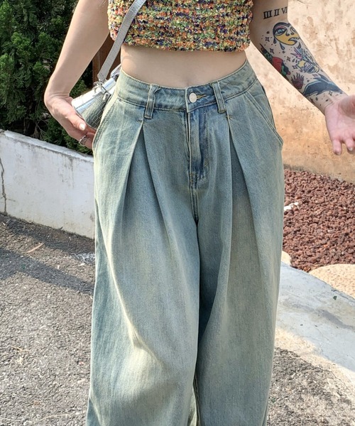 Teem Store（チームストア）の「フロントタックルーズワイドヴィンテージ加工デニム（デニムパンツ・レディース・ブルー・S/M/L）」の2枚目の写真