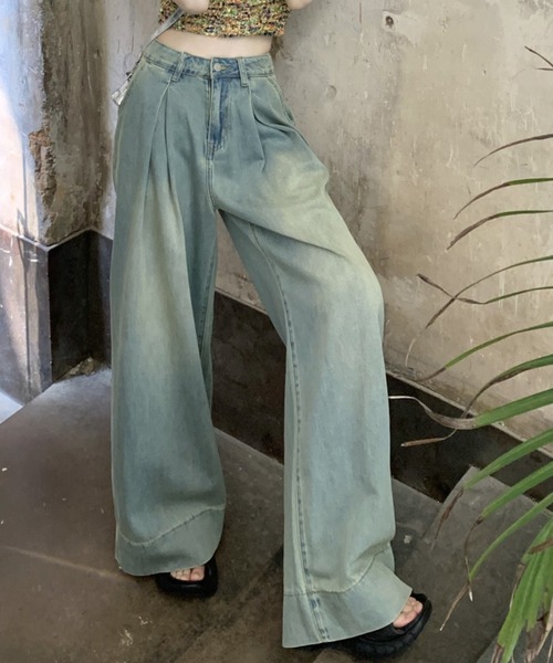 Teem Store（チームストア）の「フロントタックルーズワイドヴィンテージ加工デニム（デニムパンツ・レディース・ブルー・S/M/L）」の4枚目の写真