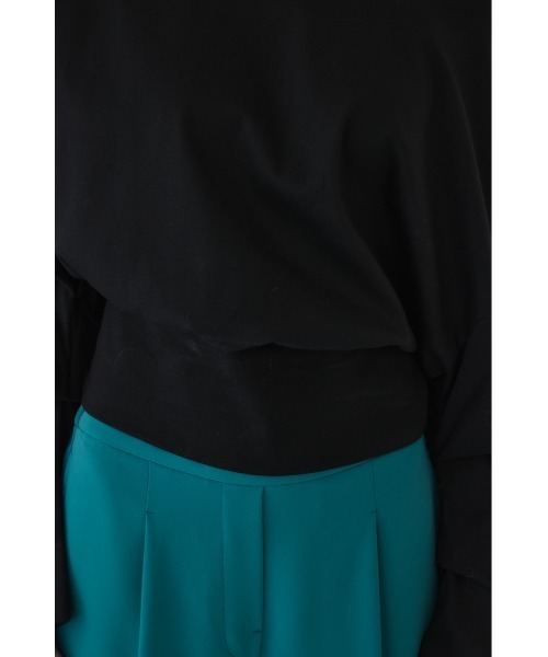 RIM.ARK（リムアーク）の「Sleeve tuck cut tops スリーブタックカットトップス（Tシャツ/カットソー・レディース・ブラック/ホワイト/グレイッシュベージュ・FREE）」の18枚目の写真