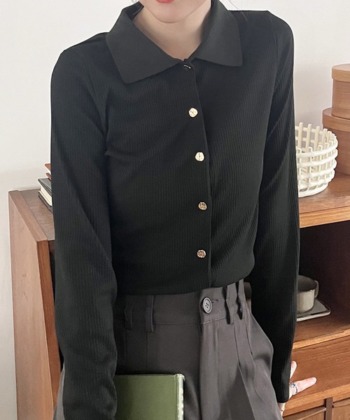 STYLEBLOCK（スタイルブロック）の「カットリブゴールドボタン襟付きトップス（Tシャツ/カットソー・レディース・グレー/ブラック/アイボリー・FREE）」の3枚目の写真