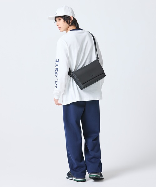 LACOSTE（ラコステ）の「メンズクラシック メッセンジャーバッグ / ショルダーバッグ（メッセンジャーバッグ・メンズ・ブラック・FREE）」の4枚目の写真