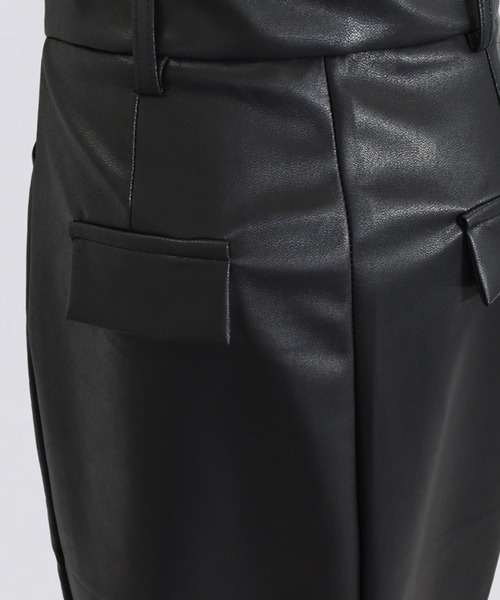 kiehtova(キエトヴァ)の「【kiehtova】LEATHER CUT TIGHT SKIRT/レザーカットタイトスカート KTWR26 ※(スカート・レディース・ブラック・L/M)」の4枚目の写真