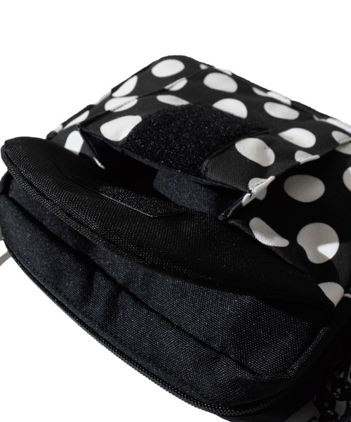 ALDIES（アールディーズ）の「Outstanding Bag / アウトスタンディングバッグ（ショルダーバッグ・メンズ・ブラック・FREE）」の4枚目の写真