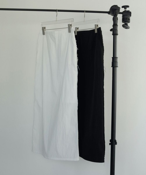 anuke アンヌークCutoff Straight Skirt ブラック　新作 anuke Cutoff Straight Skirt カットオフストレートスカート