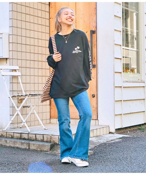 anap mimpi（アナップミンピ）の「チェッカー サーフ 袖ロゴ プリント ビッグ 長袖 ロンT（Tシャツ/カットソー・レディース・ブラック/オフホワイト・FREE）」の12枚目の写真