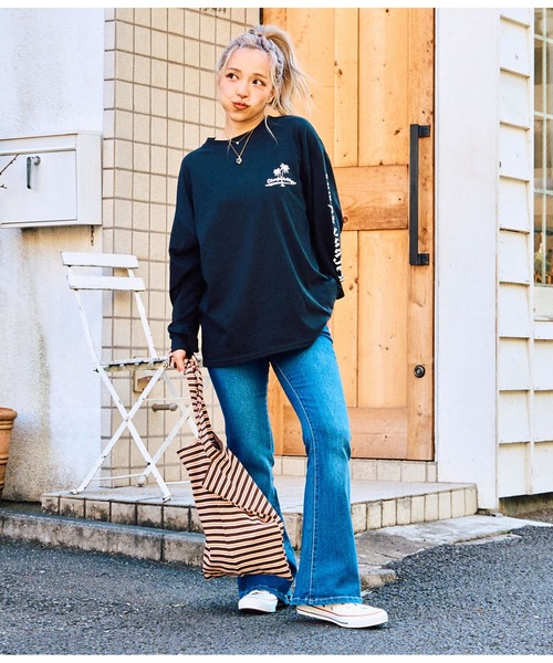 anap mimpi（アナップミンピ）の「チェッカー サーフ 袖ロゴ プリント ビッグ 長袖 ロンT（Tシャツ/カットソー・レディース・ブラック/オフホワイト・FREE）」の13枚目の写真