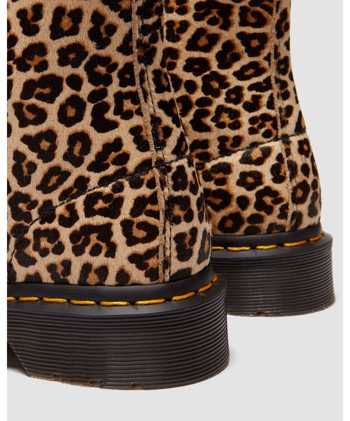 Dr. Martens（ドクターマーチン）の「Dr. Martens/ドクターマーチン 1460 PASCAL 8 ホール ブーツ 41657200（ブーツ・メンズ・レオパード・UK3/UK4/UK5/UK6/UK7/UK8/UK9/UK10）」の8枚目の写真