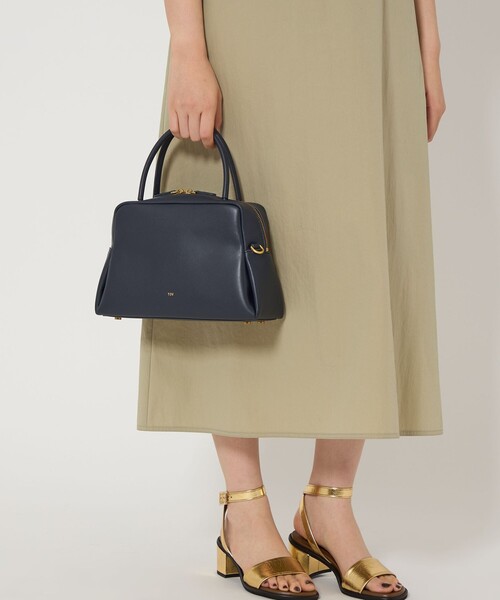 tov（トーヴ）の「＜TOV＞PETAL M（ボストンバッグ・レディース・ネイビー/オフホワイト/ブラック・FREE）」の22枚目の写真