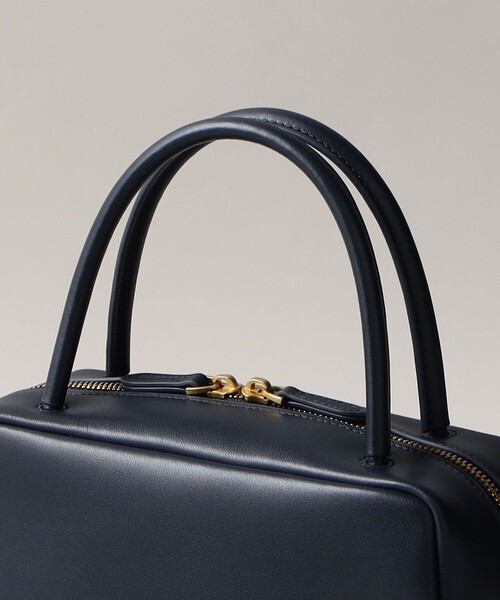 tov（トーヴ）の「＜TOV＞PETAL M（ボストンバッグ・レディース・ネイビー/オフホワイト/ブラック・FREE）」の16枚目の写真