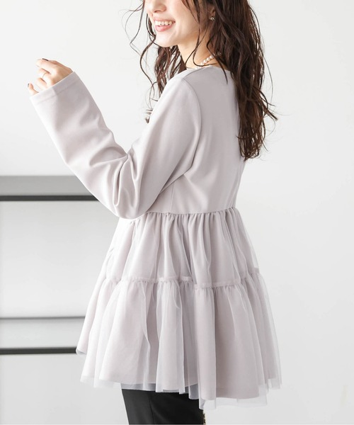 AMELY(エミリー)の「チュールペプラムトップス(Tシャツ/カットソー・レディース・ホワイト/ブラック/グレイッシュベージュ・フリー)」の22枚目の写真