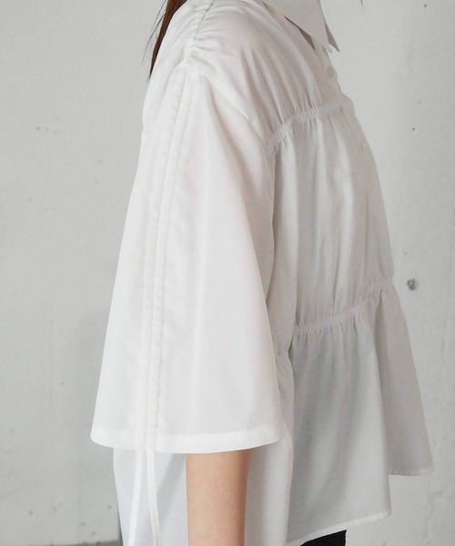 tiptop(ティップトップ)の「袖ドロストシャーリングシャツ(シャツ/ブラウス・レディース・ピンク系その他/オフホワイト/サックスブルー系・FREE)」の15枚目の写真