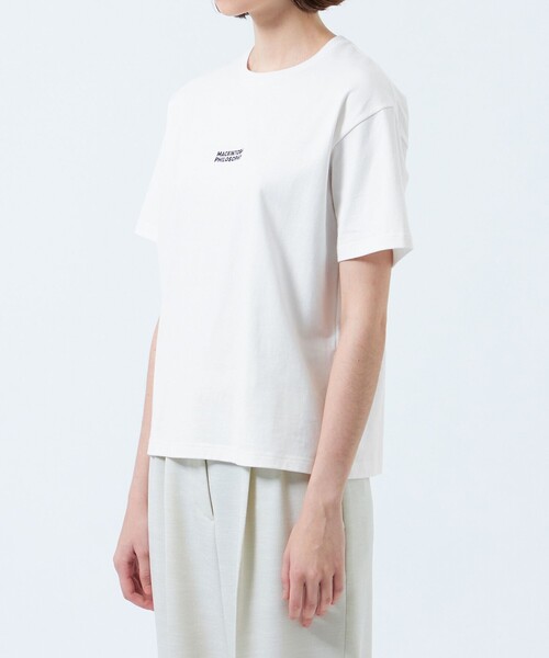MACKINTOSH PHILOSOPHY（ﾏｯｷﾝﾄｯｼｭ ﾌｨﾛｿﾌｨｰ）の「刺しゅうロゴTシャツ（Tシャツ/カットソー・レディース・オフホワイト/ブルー/ブラック/レッド/ベージュ/イエロー・38）」の12枚目の写真