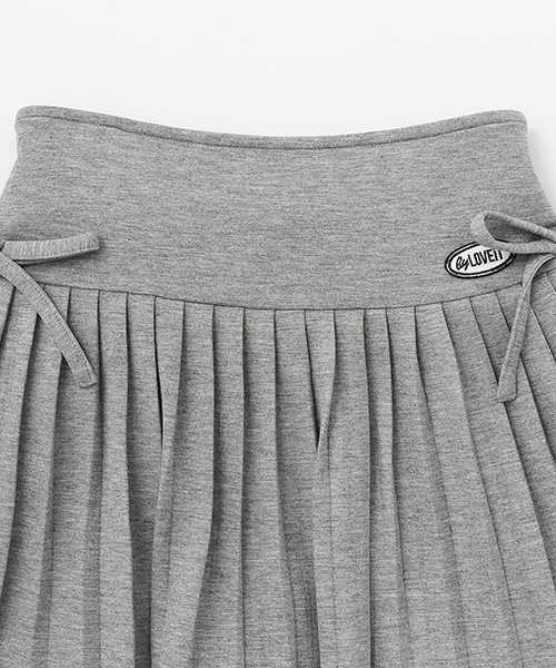 by LOVEiT（バイラビット）の「裾レースティアードプリーツ（スカート・キッズ・ブラック/アイボリー/グレー系・140cm/130cm/120cm/150cm/160cm）」の5枚目の写真