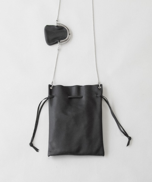 ED ROBERT JUDSON(エドロバートジャドソン)の「ED ROBERT JUDSON CHAIN POUCH & FRAME PURSE -WHEINHEIMER-(ボディバッグ/ウエストポーチ・メンズ・ブラック・2(M))」の2枚目の写真