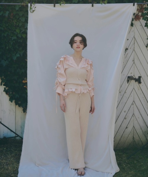 NOTREemor(ノートルエモア)の「frill design blouse(シャツ/ブラウス・レディース・ホワイト/ピンク・FREE)」の10枚目の写真