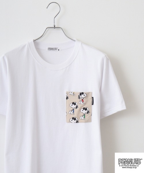 PEANUTS(ピーナッツ)の「PEANUTS プリント&刺繍半袖Tシャツ(Tシャツ/カットソー・メンズ・オートミール/ネイビー/ブラック系/チャコール/ライトパープル/ホワイト/グリーン/サックスブルー系/ライトグリーン/ブラック系1/ライトカーキ/ホワイト系4/杢グレー/クリーム/ホワイト系3/アイボリー系/ネイビー系/ダークグリーン/サックスブルー/ピンクベージュ/ブラック/ホワイト系1/グレー系その他/ホワイト系2/ピンク系その他/グレイッシュベージュ/ホワイト系/ブラック系2/ホワイト系5/チャコールグレー/ベージュ系その他/ホワイト系6/ブラック系3/サックスブルー系1/グレー系その他2/サックスブルー系2/ピンク系その他2/ホワイト系7/ネイビー系2/グレー系その他3/ピンク系その他3/ブラック系5/ブラック系6/ブラック系7/ブラック系8/ブラック系9/ホワイト×レッド/ホワイト×ブルー/ホワイト系その他5/ネイビー系3/ブラック系4/ホワイト系その他2/ホワイト系その他4/ライトグリーン系/ホワイト系その他/ホワイト系その他3/ホワイト×イエロー/ホワイト系8/ホワイト系9・M/L/LL/S)」の15枚目の写真