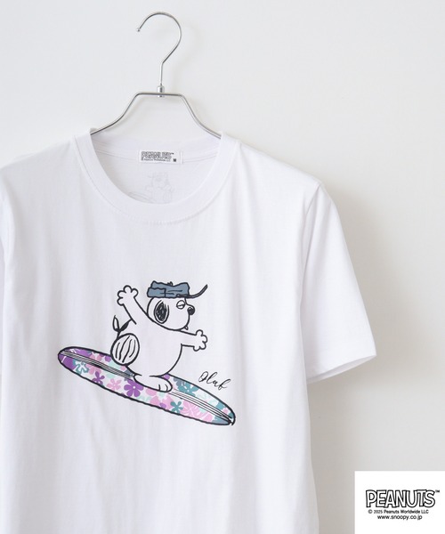 PEANUTS(ピーナッツ)の「PEANUTS プリント&刺繍半袖Tシャツ(Tシャツ/カットソー・メンズ・オートミール/ネイビー/ブラック系/チャコール/ライトパープル/ホワイト/グリーン/サックスブルー系/ライトグリーン/ブラック系1/ライトカーキ/ホワイト系4/杢グレー/クリーム/ホワイト系3/アイボリー系/ネイビー系/ダークグリーン/サックスブルー/ピンクベージュ/ブラック/ホワイト系1/グレー系その他/ホワイト系2/ピンク系その他/グレイッシュベージュ/ホワイト系/ブラック系2/ホワイト系5/チャコールグレー/ベージュ系その他/ホワイト系6/ブラック系3/サックスブルー系1/グレー系その他2/サックスブルー系2/ピンク系その他2/ホワイト系7/ネイビー系2/グレー系その他3/ピンク系その他3/ブラック系5/ブラック系6/ブラック系7/ブラック系8/ブラック系9/ホワイト×レッド/ホワイト×ブルー/ホワイト系その他5/ネイビー系3/ブラック系4/ホワイト系その他2/ホワイト系その他4/ライトグリーン系/ホワイト系その他/ホワイト系その他3/ホワイト×イエロー/ホワイト系8/ホワイト系9・M/L/LL/S)」の16枚目の写真