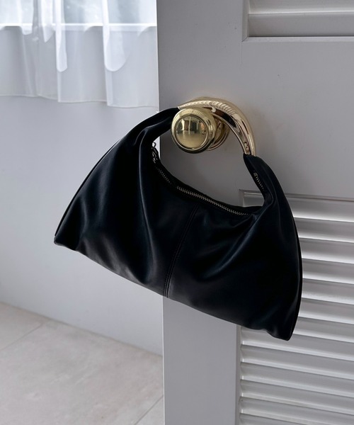 Doux archives（ドゥアルシーヴ）の「Sculpture triangle S（ハンドバッグ・レディース・ベージュ/ブラック・FREE）」の6枚目の写真