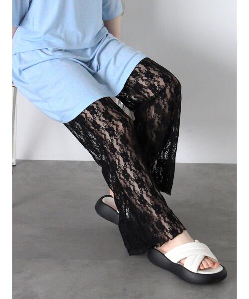 ehka sopo(エヘカソポ)の「レースフレアパンツ(その他パンツ・レディース・オフホワイト/ブラック・F)」の10枚目の写真