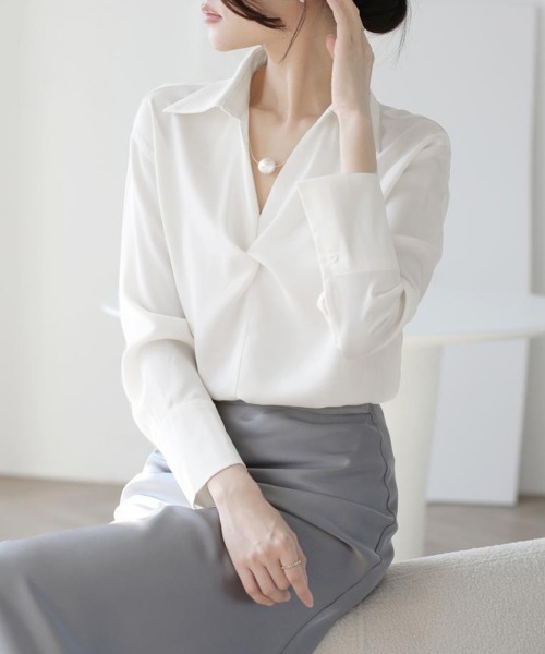 Miniministore（ミニミニストア）の「ツイストブラウス長袖ブラウスVネック上品（シャツ/ブラウス・レディース・ブラック/ライトピンク/ライトグリーン/ホワイト・L/M）」の7枚目の写真