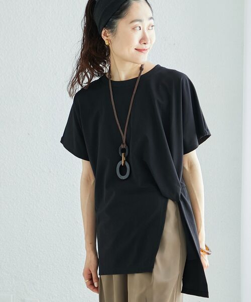 le.coeur blanc(ルクールブラン)の「《WEB限定アイテム》ツイストデザイントップス(Tシャツ/カットソー・レディース・カーキオリーブ/ブラウン/アイボリー/ブラック・38)」の1枚目の写真