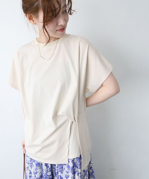 le.coeur blanc(ルクールブラン)の「《WEB限定アイテム》ツイストデザイントップス(Tシャツ/カットソー・レディース・カーキオリーブ/ブラウン/アイボリー/ブラック・38)」の8枚目の写真