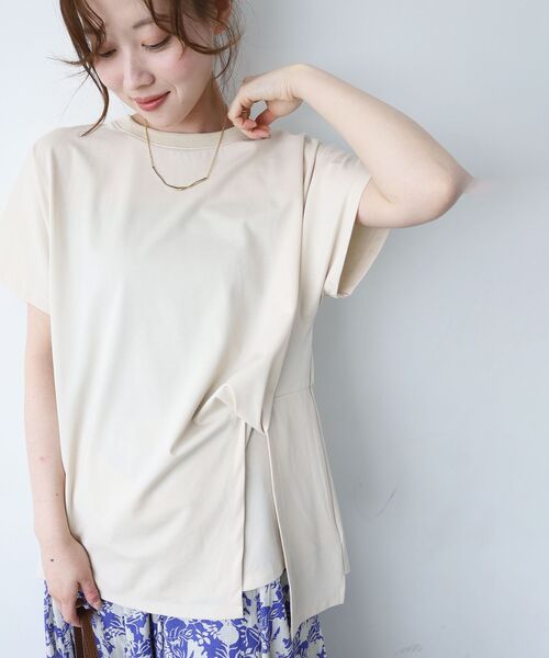 le.coeur blanc(ルクールブラン)の「《WEB限定アイテム》ツイストデザイントップス(Tシャツ/カットソー・レディース・カーキオリーブ/ブラウン/アイボリー/ブラック・38)」の9枚目の写真
