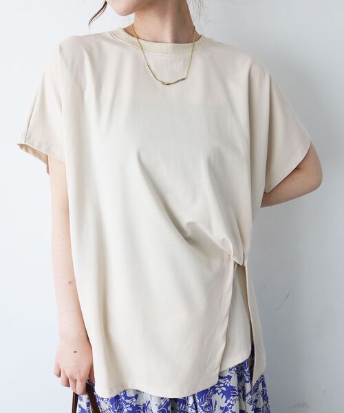 le.coeur blanc(ルクールブラン)の「《WEB限定アイテム》ツイストデザイントップス(Tシャツ/カットソー・レディース・カーキオリーブ/ブラウン/アイボリー/ブラック・38)」の10枚目の写真