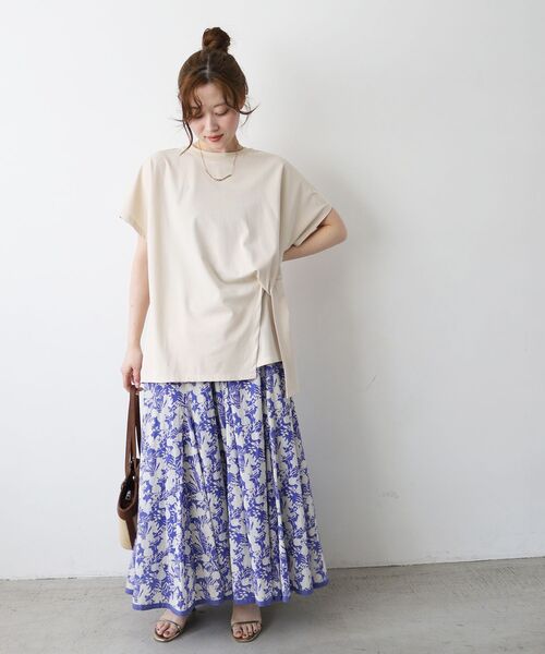 le.coeur blanc(ルクールブラン)の「《WEB限定アイテム》ツイストデザイントップス(Tシャツ/カットソー・レディース・カーキオリーブ/ブラウン/アイボリー/ブラック・38)」の12枚目の写真