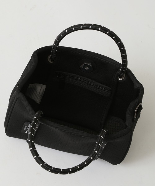 Willow Bay(ウィローベイ)の「Willow Bay/ウィローベイ ミニトートバッグ マイクロバッグ ネオプレン Daydreamer Tiny Neoprene Tote(ショルダーバッグ・レディース・ブラック/セージグリーン/ホワイト・FREE)」の12枚目の写真