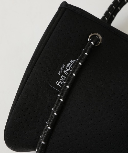 Willow Bay(ウィローベイ)の「Willow Bay/ウィローベイ ミニトートバッグ マイクロバッグ ネオプレン Daydreamer Tiny Neoprene Tote(ショルダーバッグ・レディース・ブラック/セージグリーン/ホワイト・FREE)」の14枚目の写真