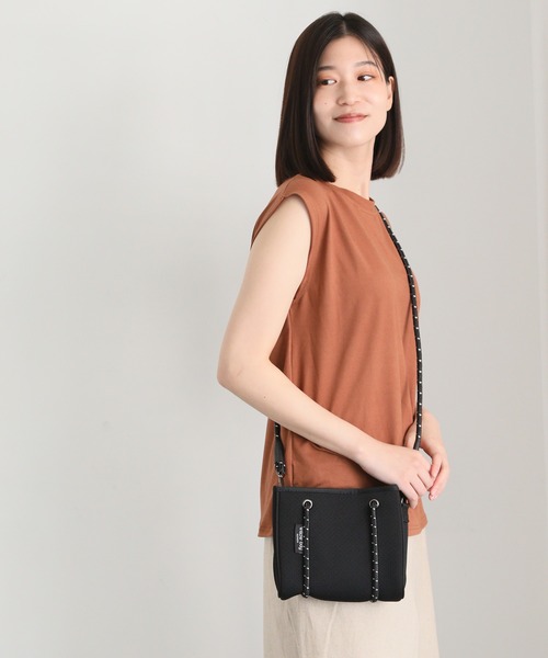 Willow Bay(ウィローベイ)の「Willow Bay/ウィローベイ ミニトートバッグ マイクロバッグ ネオプレン Daydreamer Tiny Neoprene Tote(ショルダーバッグ・レディース・ブラック/セージグリーン/ホワイト・FREE)」の10枚目の写真