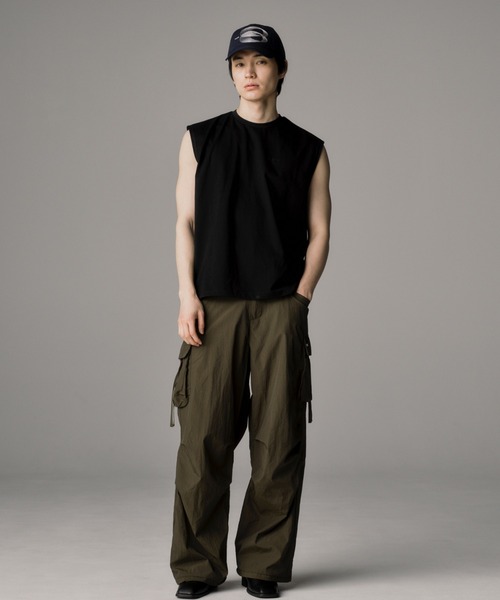 THE CLE(ザクレ)の「SLEEVE LESS T-SHIRTS / スリーブレスTシャツ【ノースリーブ】【袖なし】 タンクトップ Tシャツ トップス メンズ(タンクトップ・メンズ・ブラック・LARGE/SMALL/MEDIUM)」の3枚目の写真