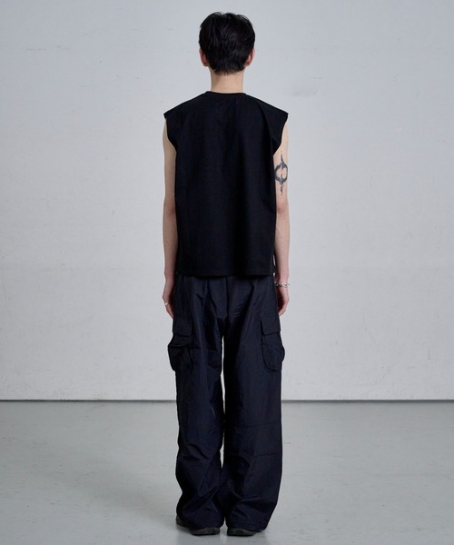 THE CLE(ザクレ)の「SLEEVE LESS T-SHIRTS / スリーブレスTシャツ【ノースリーブ】【袖なし】 タンクトップ Tシャツ トップス メンズ(タンクトップ・メンズ・ブラック・LARGE/SMALL/MEDIUM)」の9枚目の写真