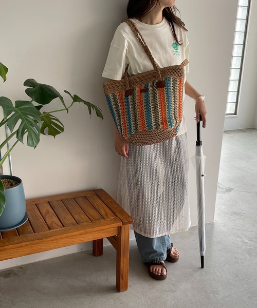 210nouve（トゥージュヌーブ）の「マルチカラーペーパー編みショルダーバッグ（かごバッグ・レディース・アイボリー/ベージュ・FREE）」の9枚目の写真