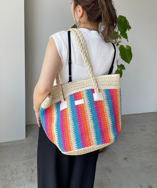 210nouve（トゥージュヌーブ）の「マルチカラーペーパー編みショルダーバッグ（かごバッグ・レディース・アイボリー/ベージュ・FREE）」の14枚目の写真