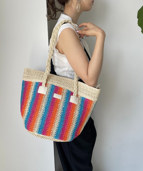 210nouve（トゥージュヌーブ）の「マルチカラーペーパー編みショルダーバッグ（かごバッグ・レディース・アイボリー/ベージュ・FREE）」の13枚目の写真