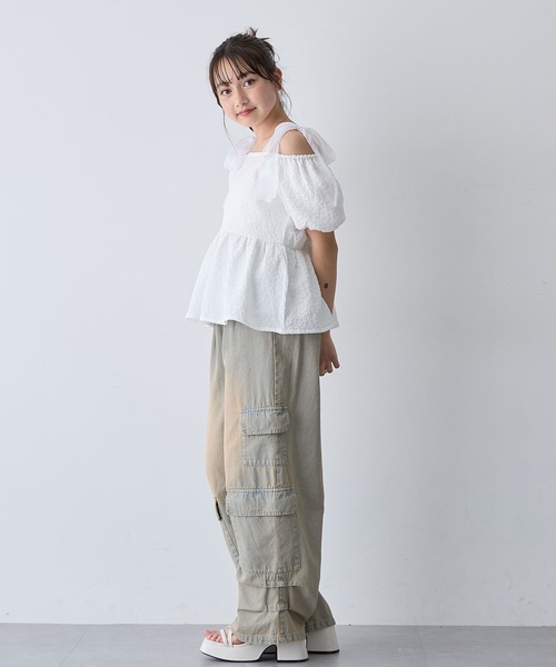 Amourire girl（アムリールガール）の「袖2WAY肩リボンエンボスブラウス（シャツ/ブラウス・キッズ・オフホワイト/ブラック・130cm/140cm/150cm/160cm）」の19枚目の写真