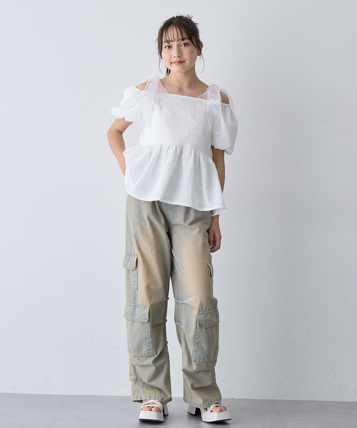 Amourire girl（アムリールガール）の「袖2WAY肩リボンエンボスブラウス（シャツ/ブラウス・キッズ・オフホワイト/ブラック・130cm/140cm/150cm/160cm）」の18枚目の写真