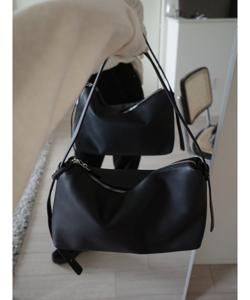 牛革】ミニマルショルダーバッグ（ショルダーバッグ）｜soins（ソワン