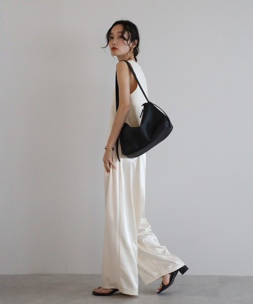 soins（ソワン）の「【牛革】ミニマルショルダーバッグ