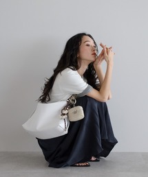 soins（ソワン）の「【牛革】ミニマルショルダーバッグ（ショルダーバッグ）」