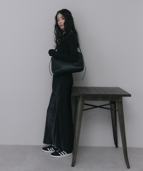 牛革】ミニマルショルダーバッグ（ショルダーバッグ）｜soins