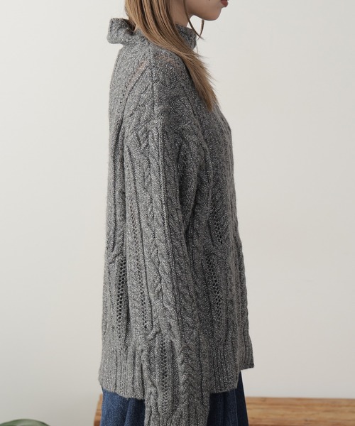 ADAWAS(アダワズ)の「ADAWAS/アダワス METALLIC AIRY KNIT TOP タートルネックニット ケーブルニット(ニット/セーター・レディース・シルバー・FREE)」の8枚目の写真