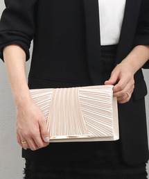 カシュカシュ cachecache / チェーンショルダー付きクラッチバッグ