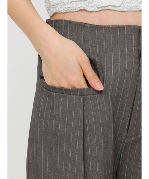 MURUA（ムルーア）の「【セットアップ対応】パイピングポケットセンタープレスパンツ（その他パンツ・レディース・ブラック/ネイビー/グレー/モカ・1/2）」の16枚目の写真