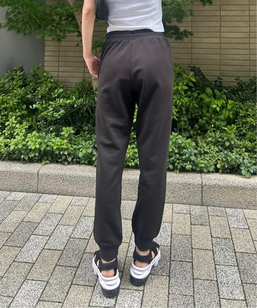 PUMA(プーマ)の「【PUMA】ESS NO.1 ロゴスウェットパンツ TR CL(スウェットパンツ・レディース・グレー/ブラック・M/L/XL/XXL)」の5枚目の写真