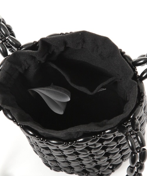 LEPSIM(レプシィム)の「ウッドビーズバッグ 494489(ハンドバッグ・レディース・ブラック/オフホワイト・ONE SIZE)」の20枚目の写真