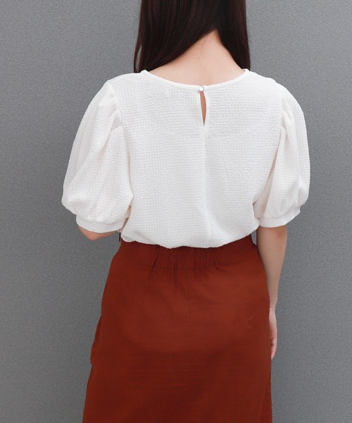 libelle more（リベル モア）の「〈洗える〉ふくれジャガードボリューム袖トップス（Tシャツ/カットソー・レディース・ライトグリーン/アイボリー/ブラック・M）」の11枚目の写真