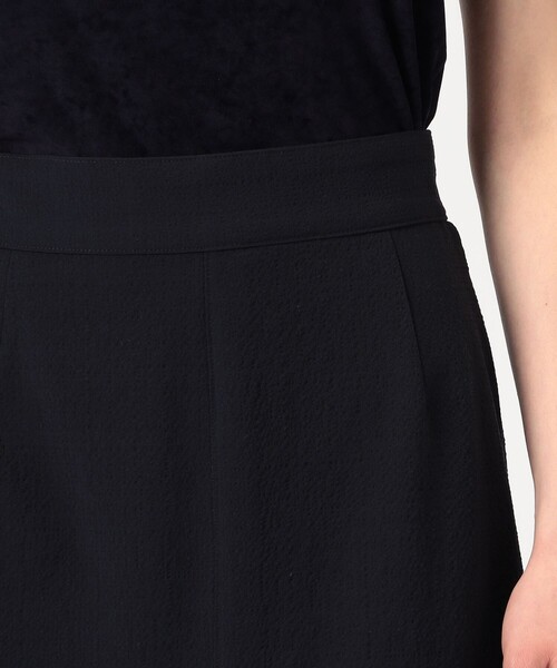 BACCA（バッカ）の「シアサッカー ストレートスカート（スカート・レディース・ネイビー・36/34）」の5枚目の写真